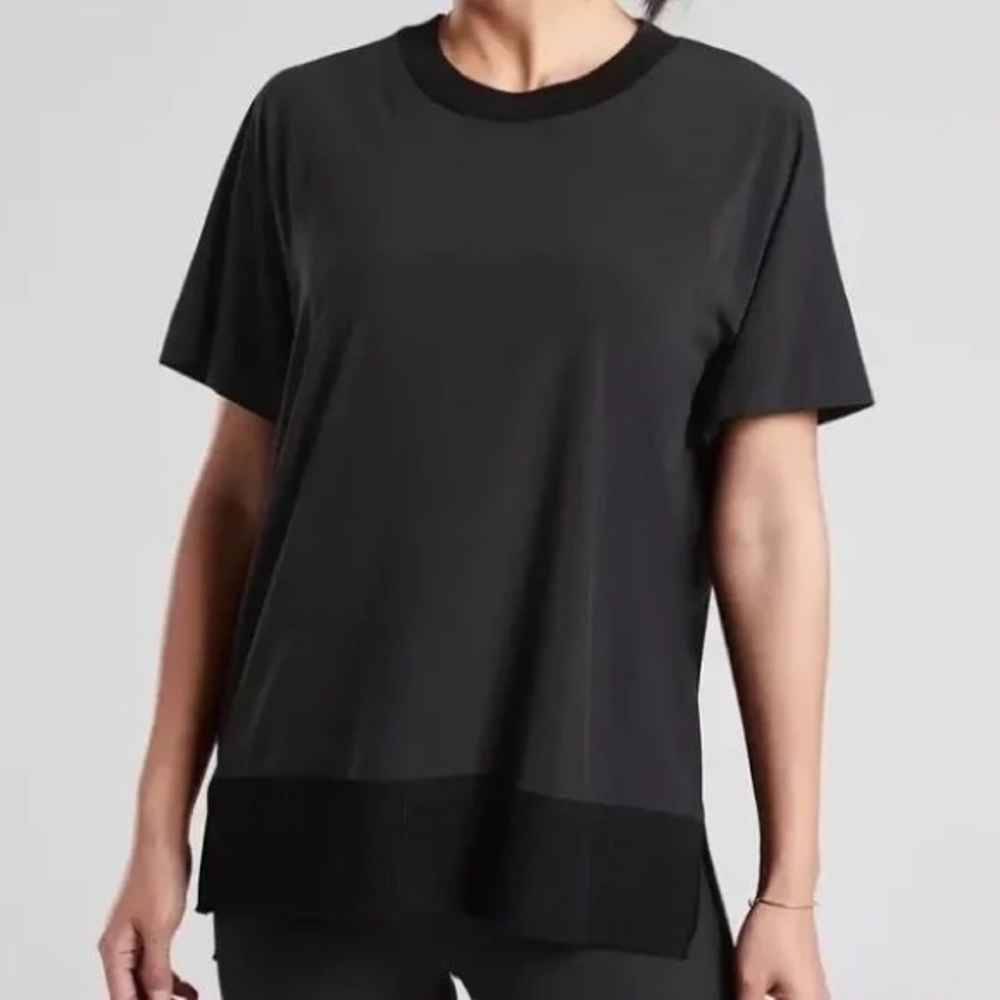 Athleta Zephyr Black Crew Neck Short Sleeve Top | Size Medium